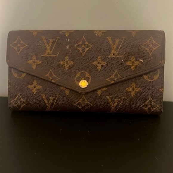 Authentic Louis Vuitton wallet - Picture 1 of 7